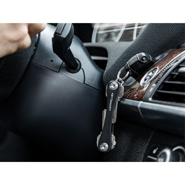 KeySmart Compact Keyholder Leather