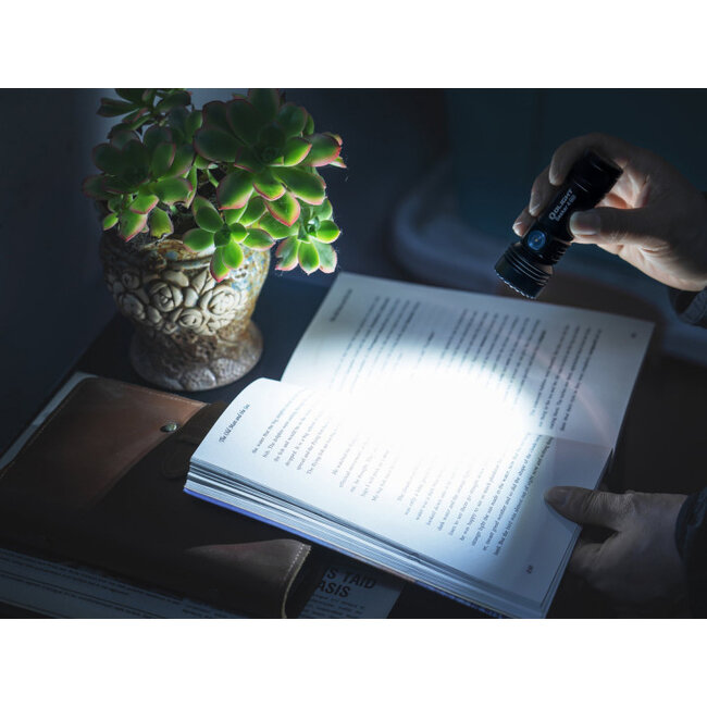 Olight Seeker 4 Mini