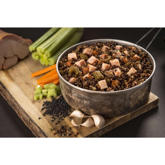 Pro-ration Boerenham met Beluga-linzenragout