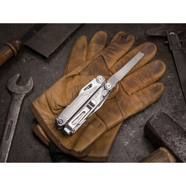 Black Eagle Clip Mist Grey