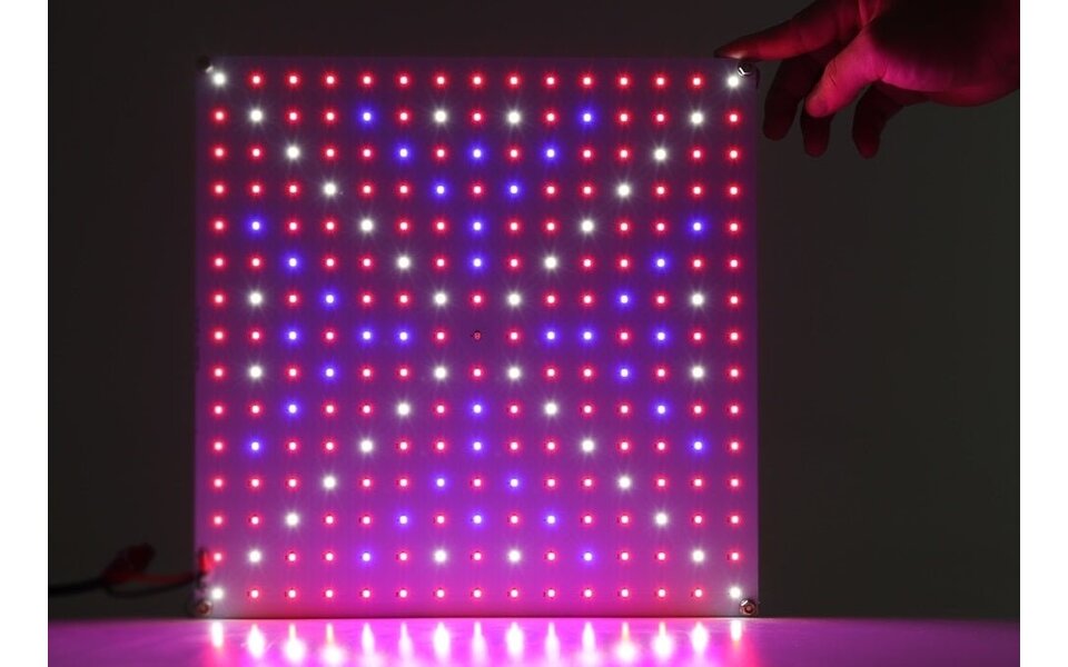 HLW 40 watt LED groeipaneel - DIY HLW 40 watt LED groeipaneel - DIY