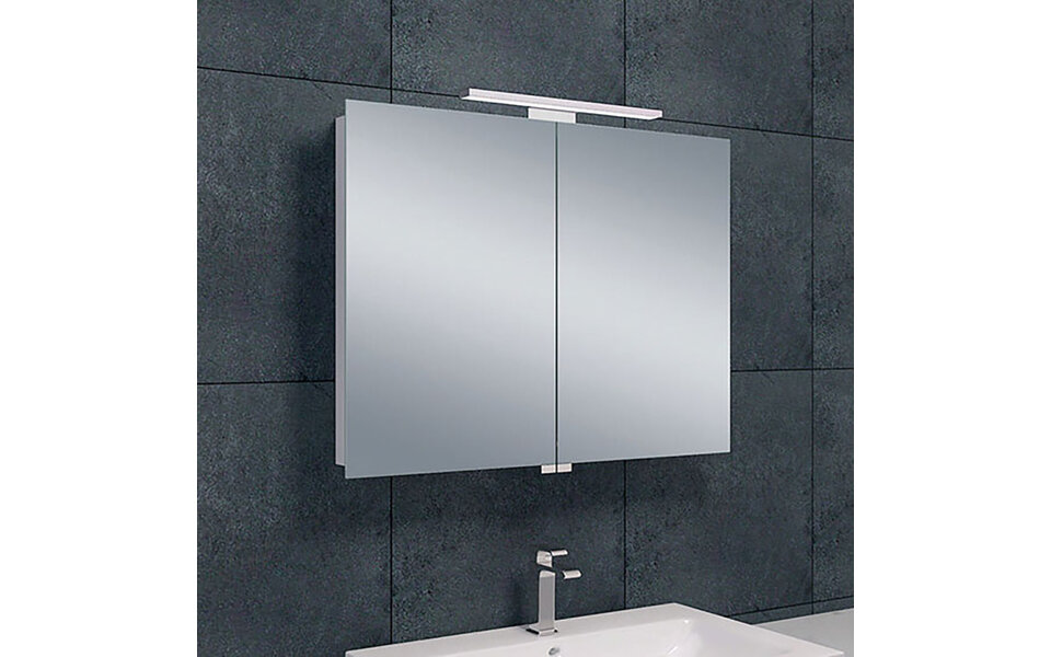 Xellanz LED Spiegelkast 80x60cm | 6W 6400K | Aluminium | Stopcontact Xellanz LED Spiegelkast 80x60cm | 6W 6400K | Aluminium | Stopcontact