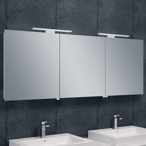 Xellanz LED Spiegelkast 160x60x14cm | 6W 6400K | Alu | Stopcontact Xellanz LED Spiegelkast 160x60x14cm | 6W 6400K | Alu | Stopcontact