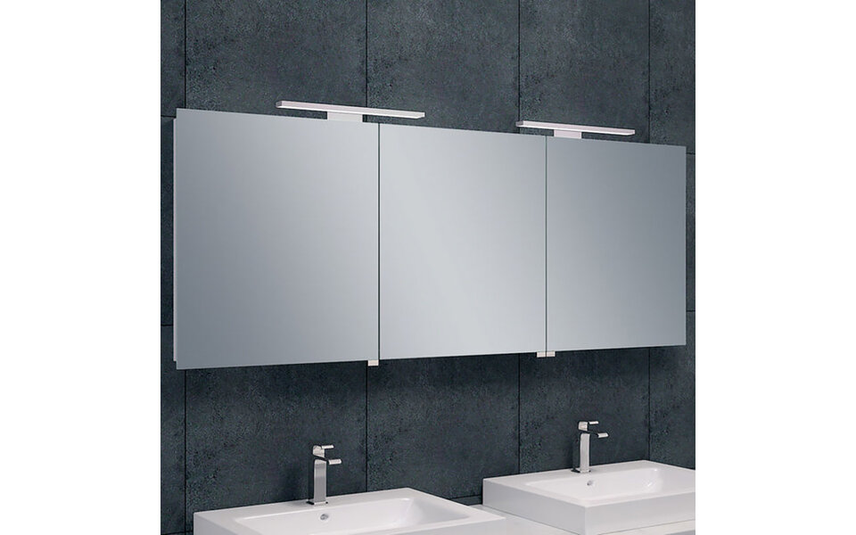 Xellanz LED Spiegelkast 160x60x14cm | 6W 6400K | Alu | Stopcontact Xellanz LED Spiegelkast 160x60x14cm | 6W 6400K | Alu | Stopcontact