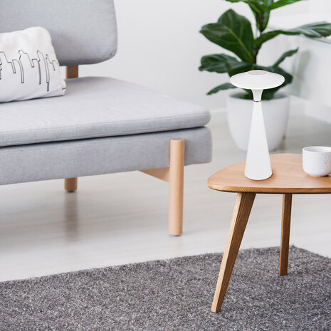 HLW LED Stijlvolle LED Tafellamp & Witte met Stoffen Kap en 2W LED HLW LED Stijlvolle LED Tafellamp & Witte met Stoffen Kap en 2W LED