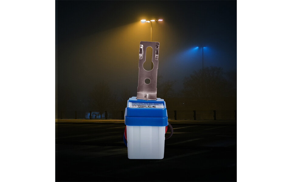 HLW LED Twilight Switch Light Sensor - 300W LED Accessories with Motion Sensor IP44 HLW LED Twilight Switch Light Sensor - 300W LED Accessories with Motion Sensor IP44