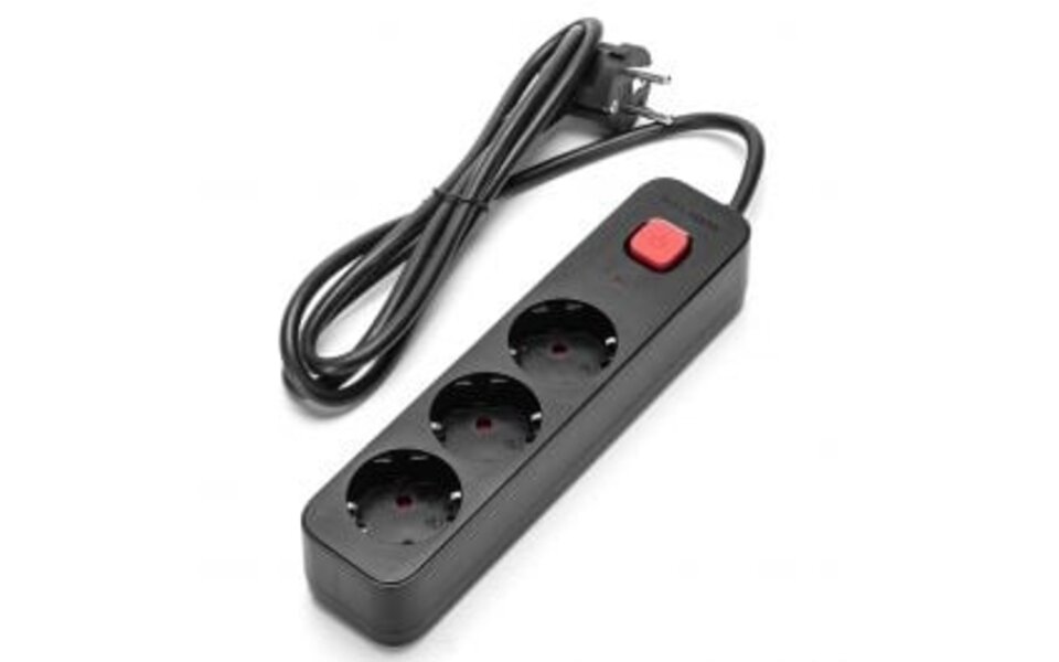 HLW LED Aigi Quino Power Strip with Switch 3680W - 3 Outlets, Extension Cord & LED Accessories HLW LED Aigi Quino Power Strip with Switch 3680W - 3 Outlets, Extension Cord & LED Accessories