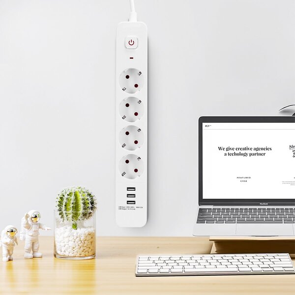 HLW LED Power strip with USB – 4 sockets & 3 USB-A, extension cord 1.5m, LED accessories