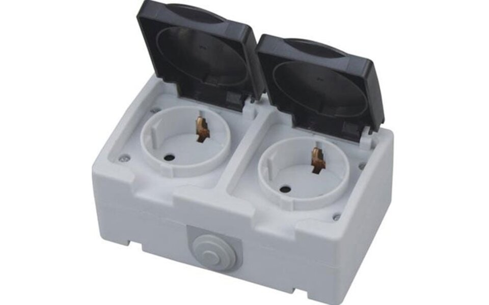 HLW LED Waterproof Double Outdoor Socket Earthed – Ideal LED Accessories