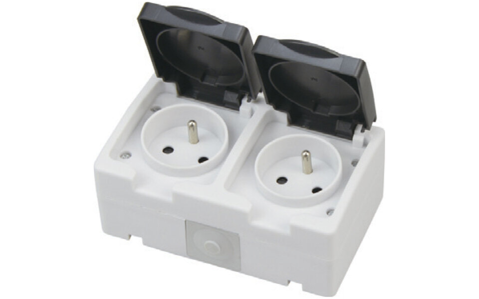 HLW LED Waterproof Double Outdoor Socket IP54 - Earthed & Perfect for LED accessories in Belgium