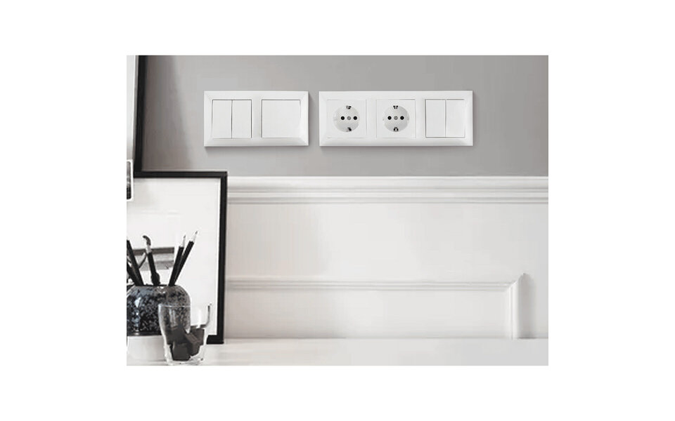 HLW LED Aigi Cika Single UTP RJ45 & Coax Wall Socket with Grounded Socket - LED Accessories