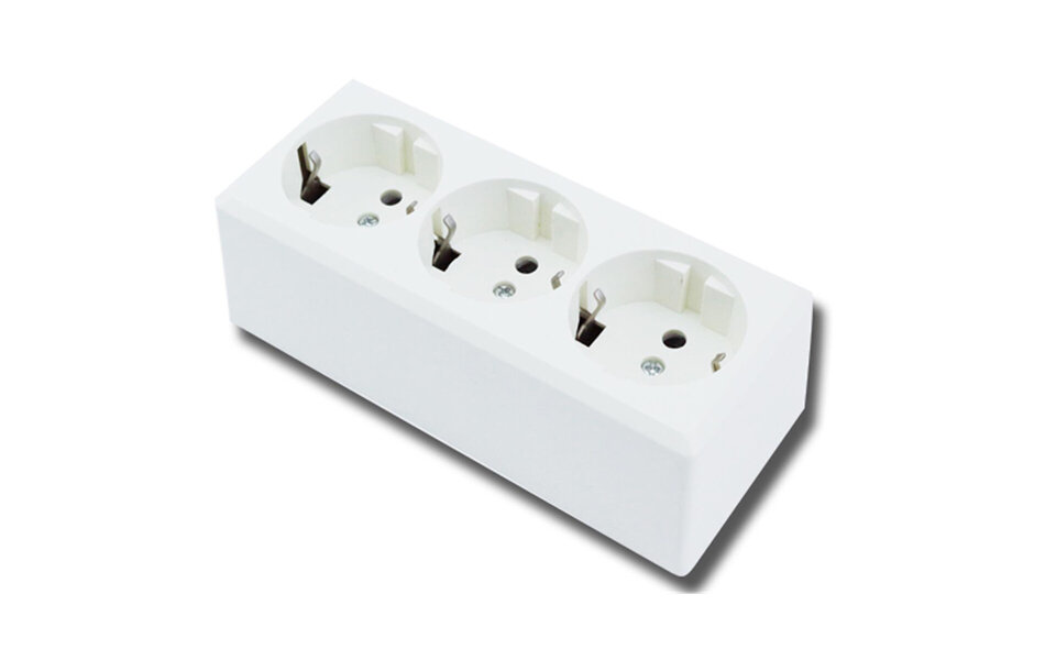 HLW LED Aigi Kuta triple grounded wall socket white - ideal LED accessories HLW LED Aigi Kuta triple grounded wall socket white - ideal LED accessories