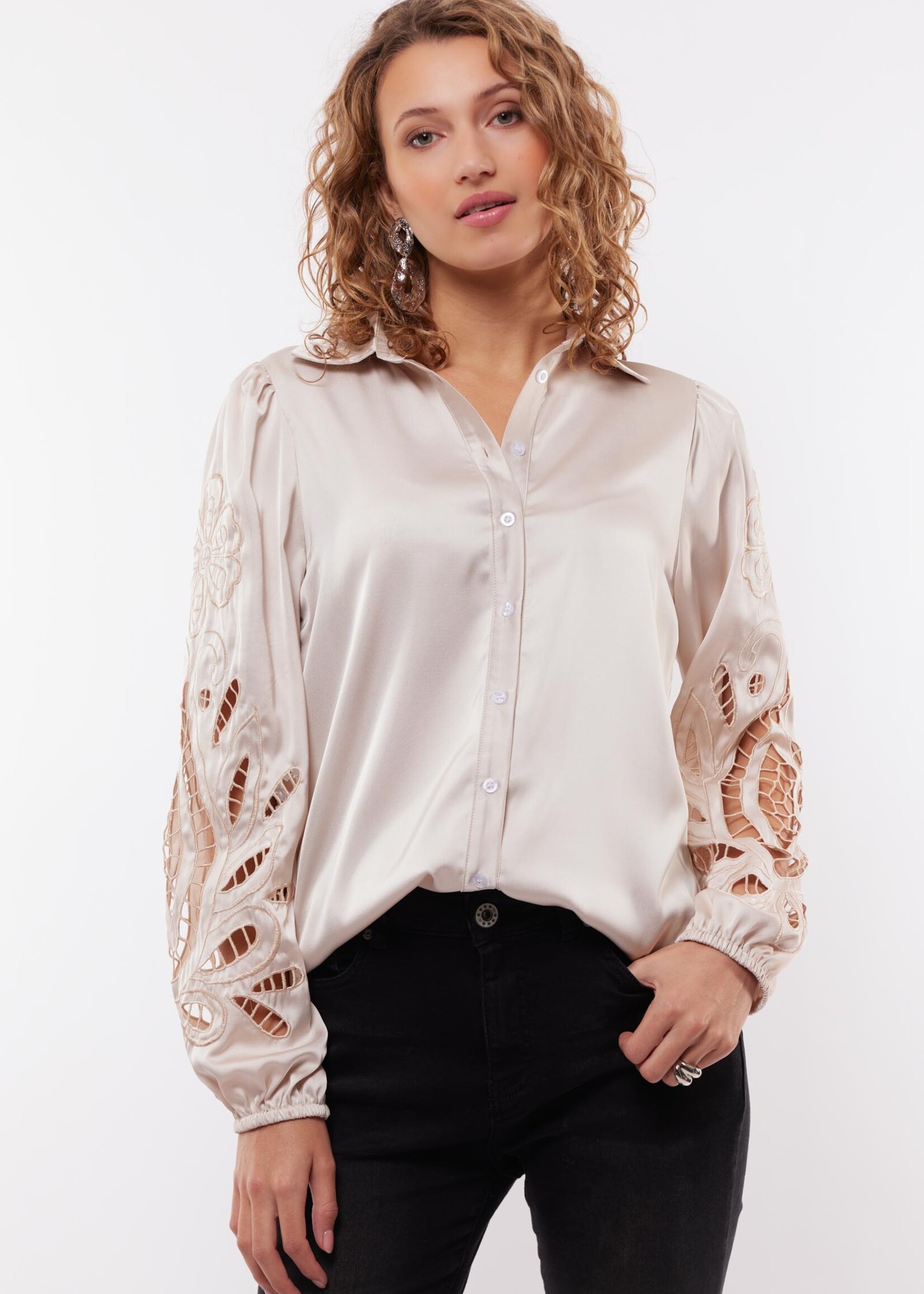 C&S The Label Djelina Blouse Sand