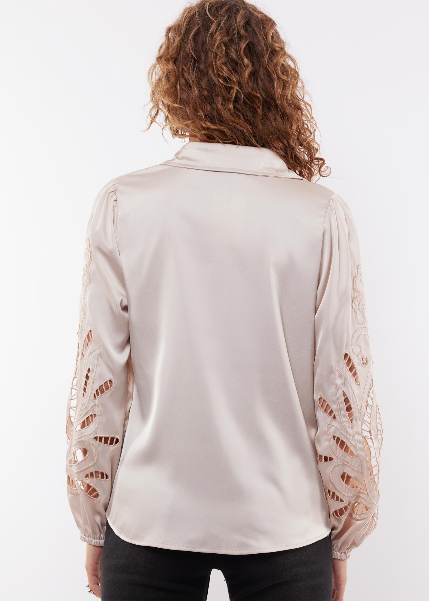 C&S The Label Djelina Blouse Sand