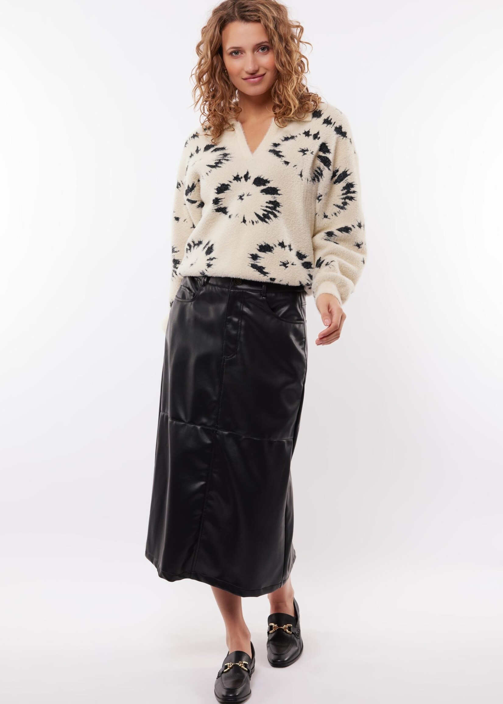 C&S The Label Defne Rok Black