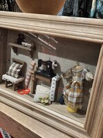 Lijst miniatuur naaiatelier