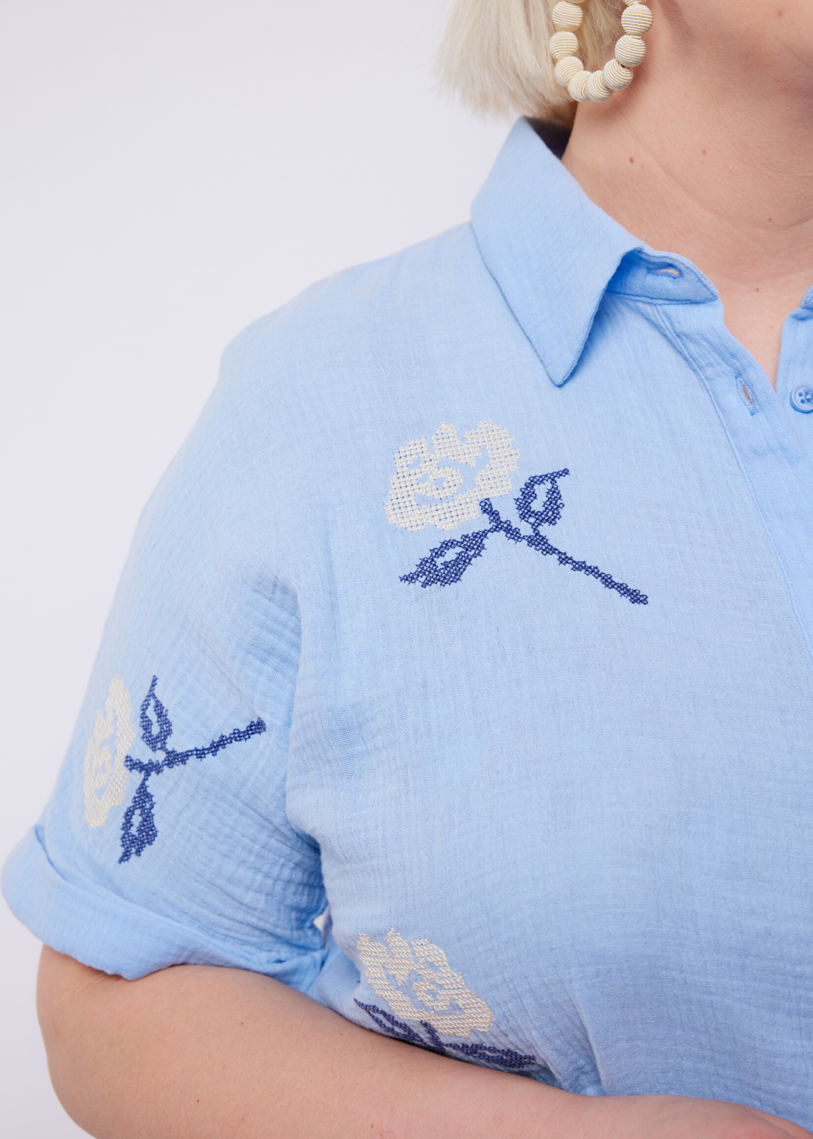 Exxcellent Chara Blouse Ice Blue