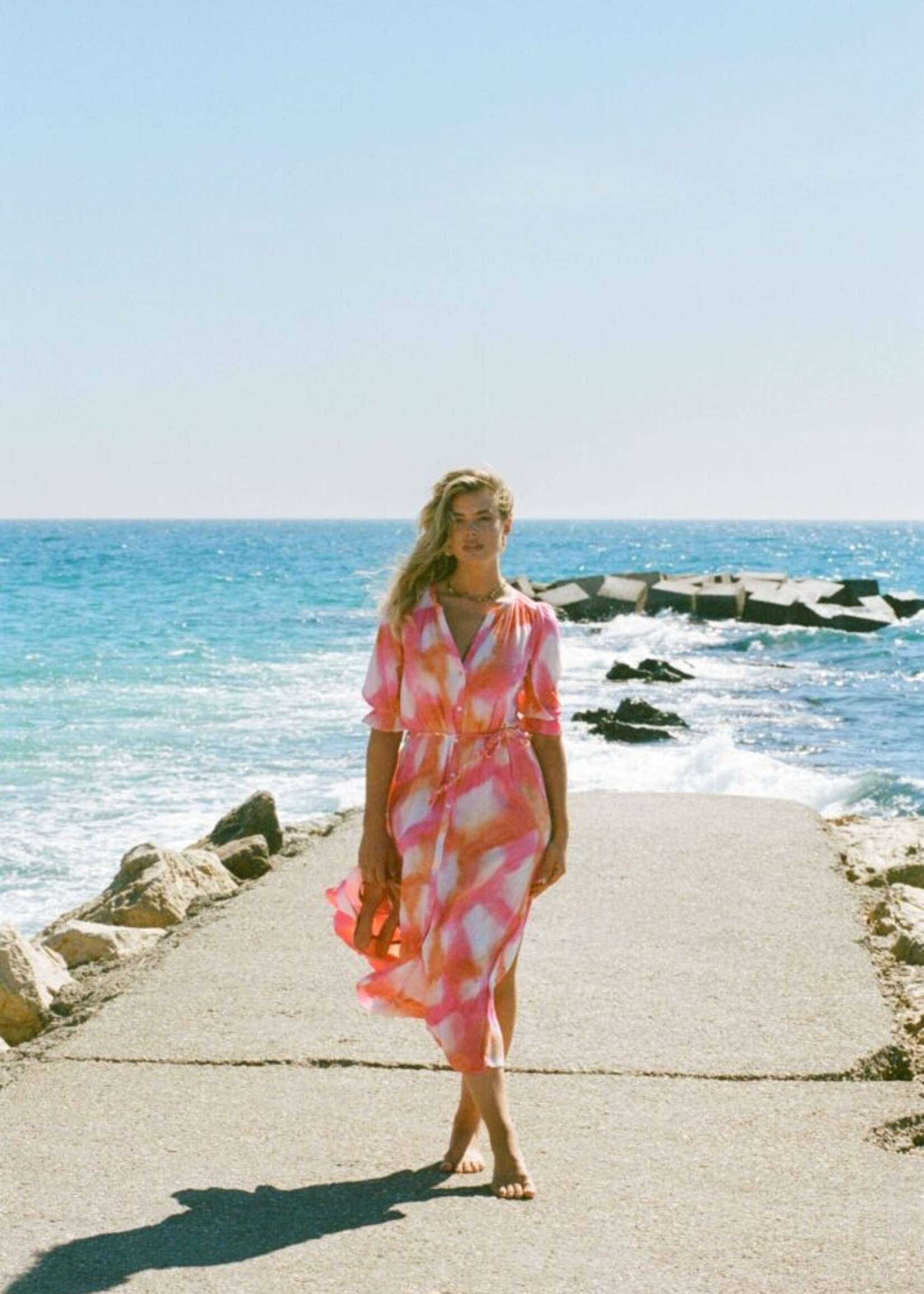 C&S The Label Amalfi Dress Offwhite/Super Pink Maat XS/S