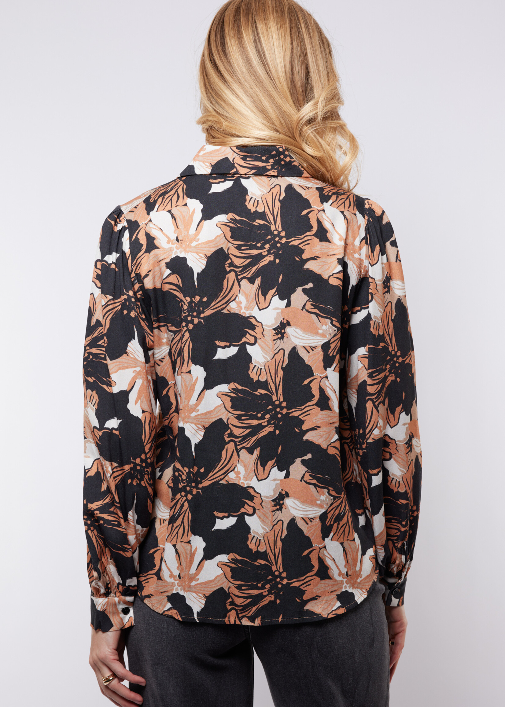 C&S The Label Laurelle blouse Black/Cognac