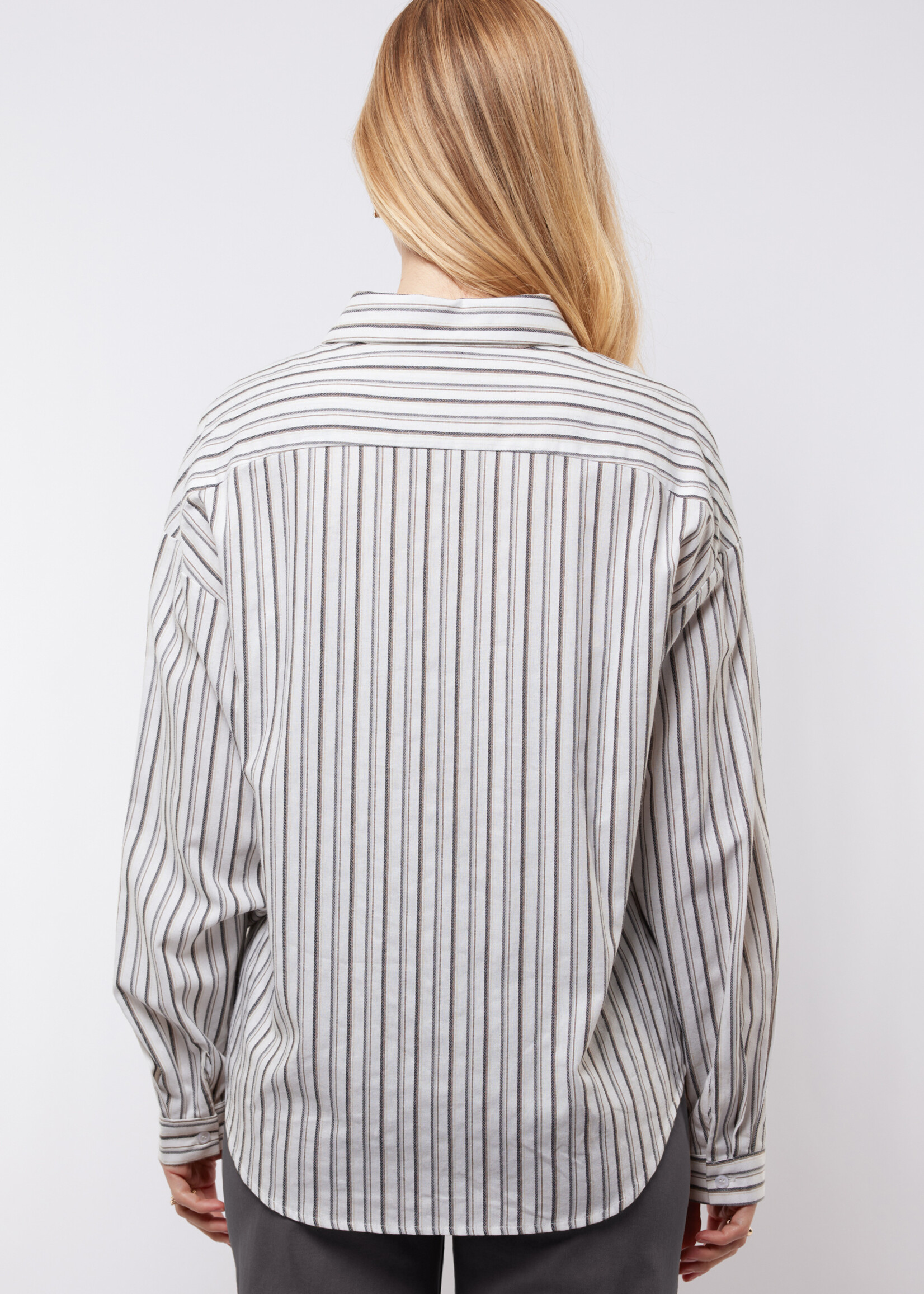 C&S The Label Lonneke Blouse Offwhite/Polignac  Maat S & M