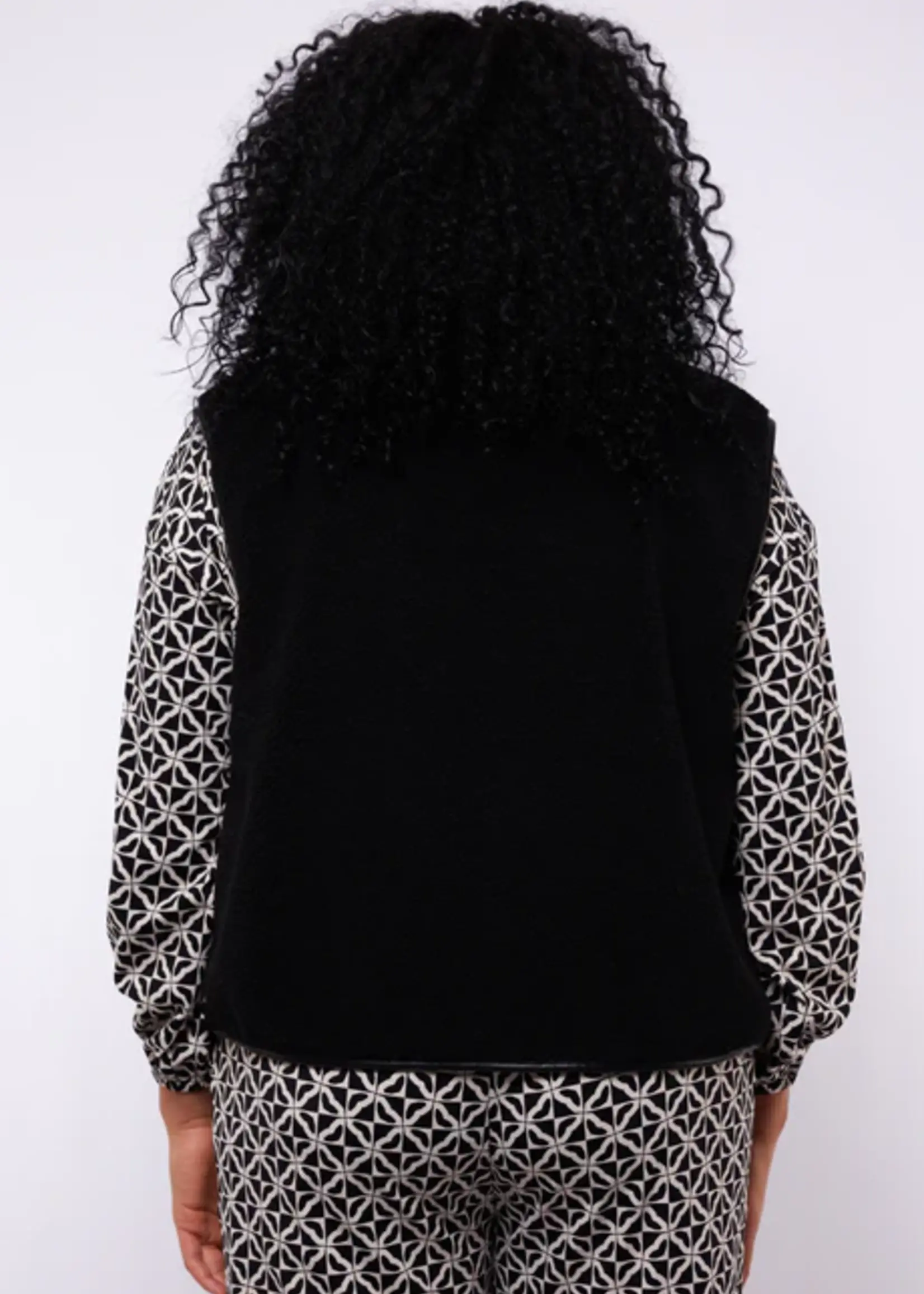 Exxcellent Remi Gilet Black