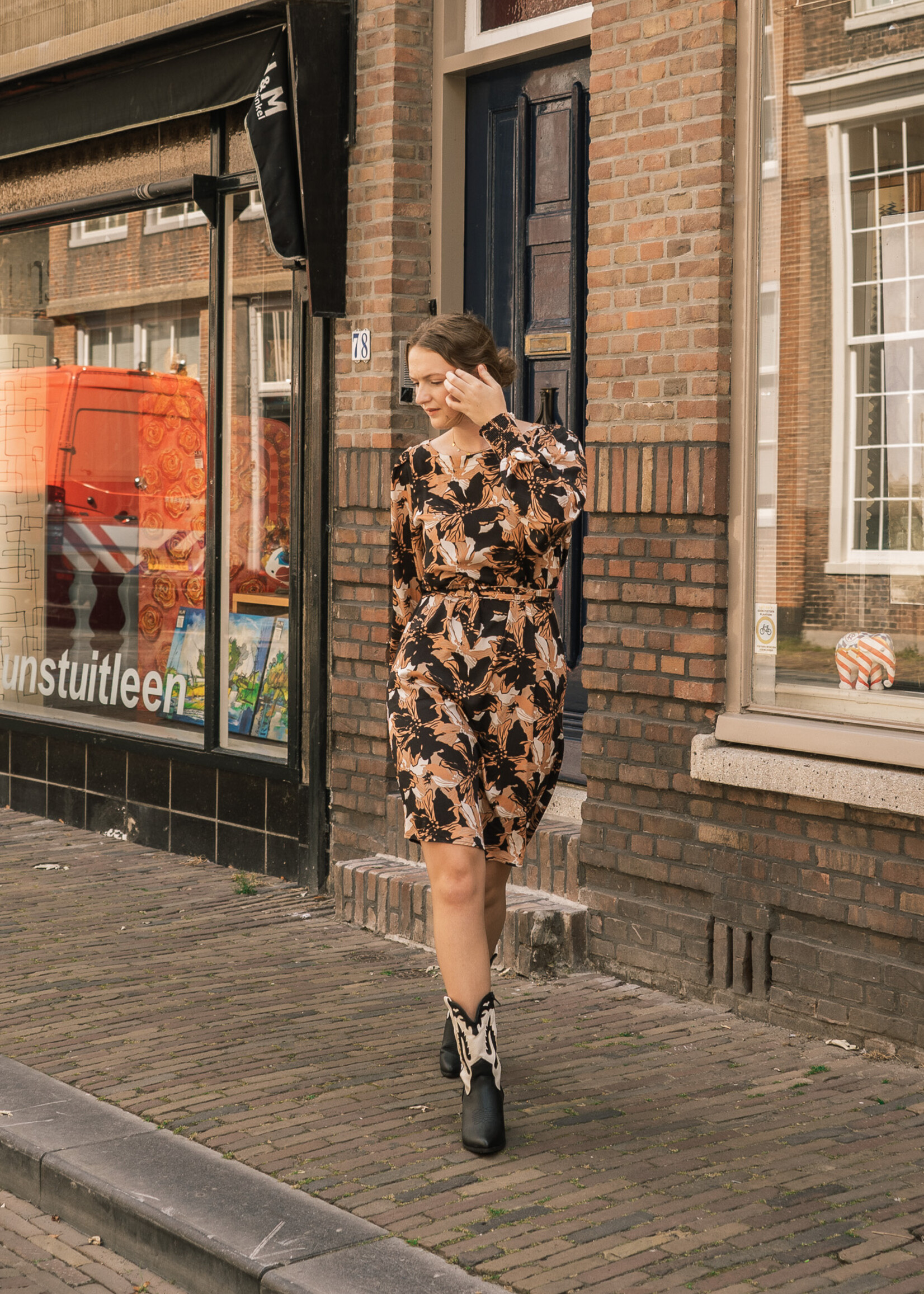 C&S The Label Denise Dress Black/Cognac Maat L