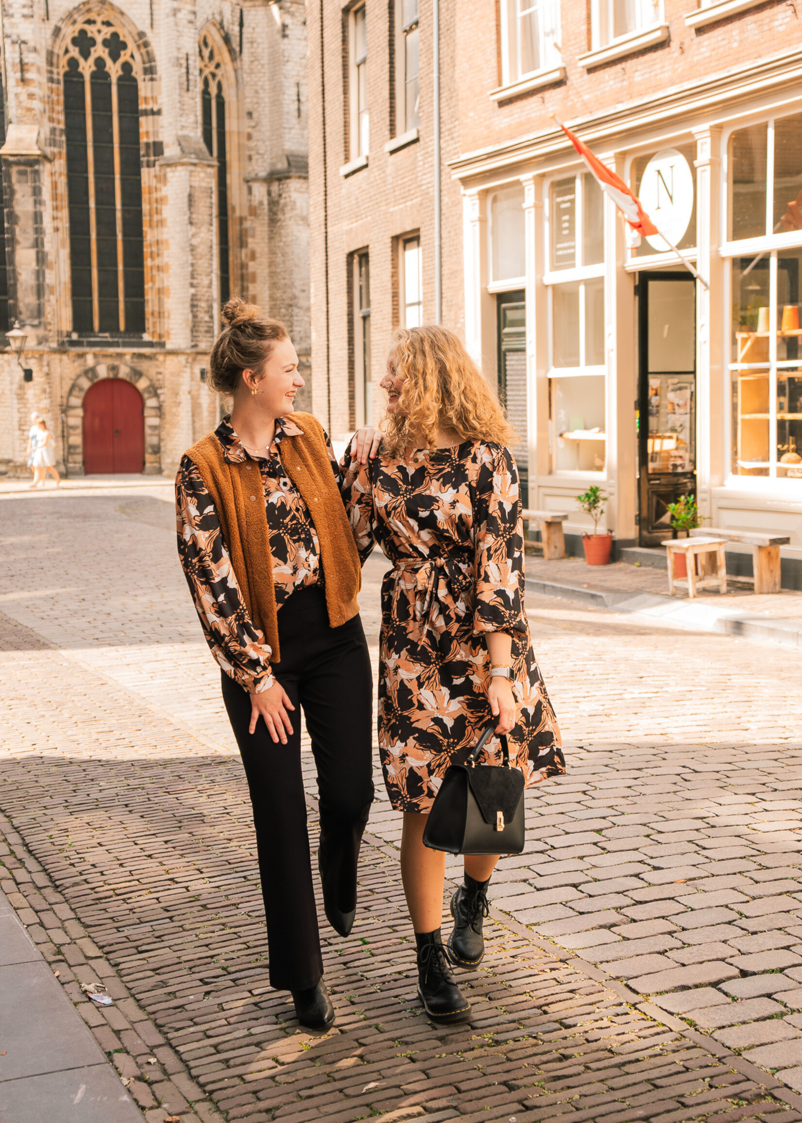 C&S The Label Denise Dress Black/Cognac