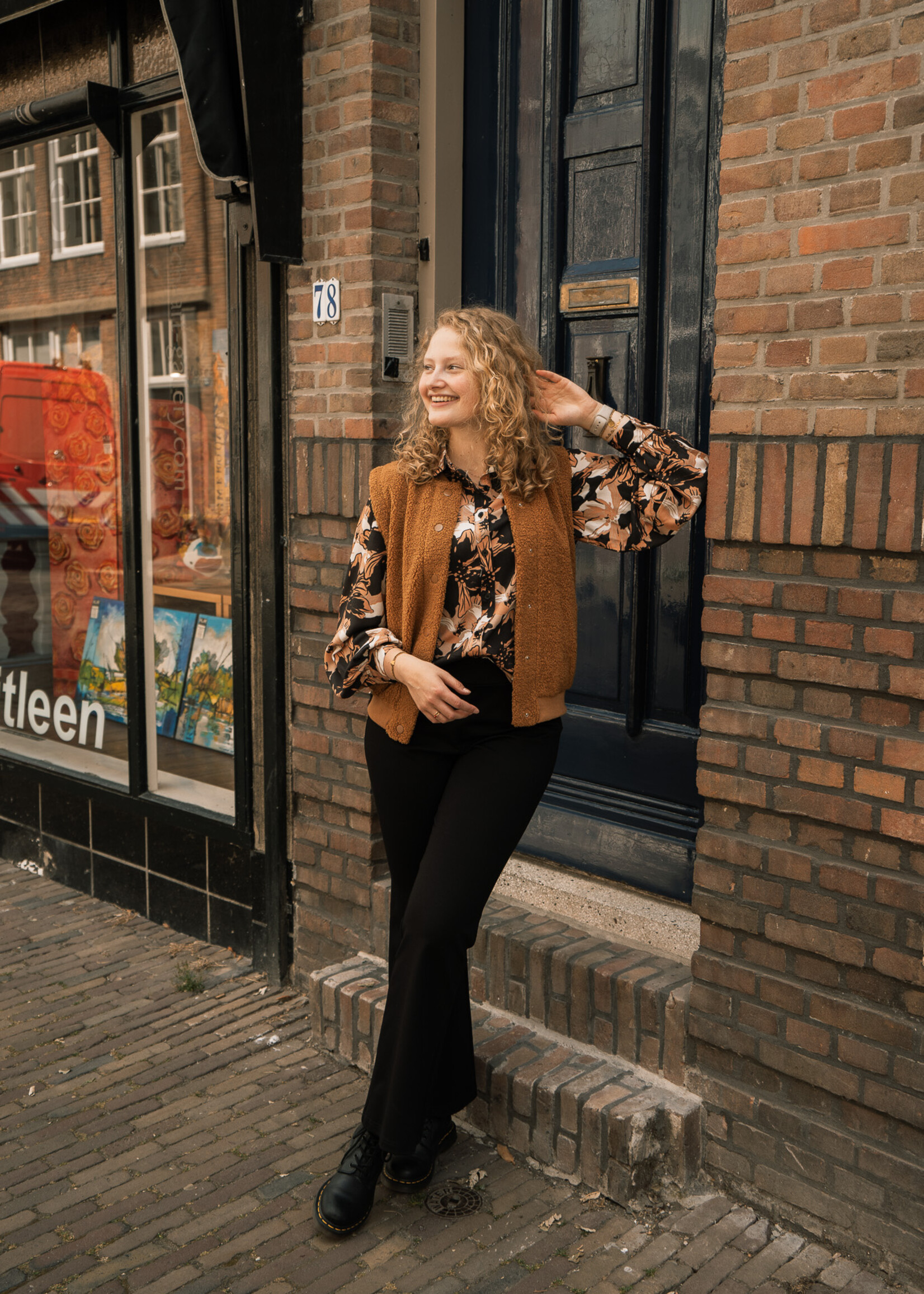 C&S The Label Giselle Gilet Cognac