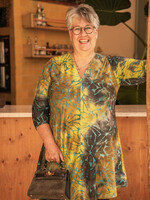 Ophilia Rina Tie Dye Forest Leaves Green Maat 1