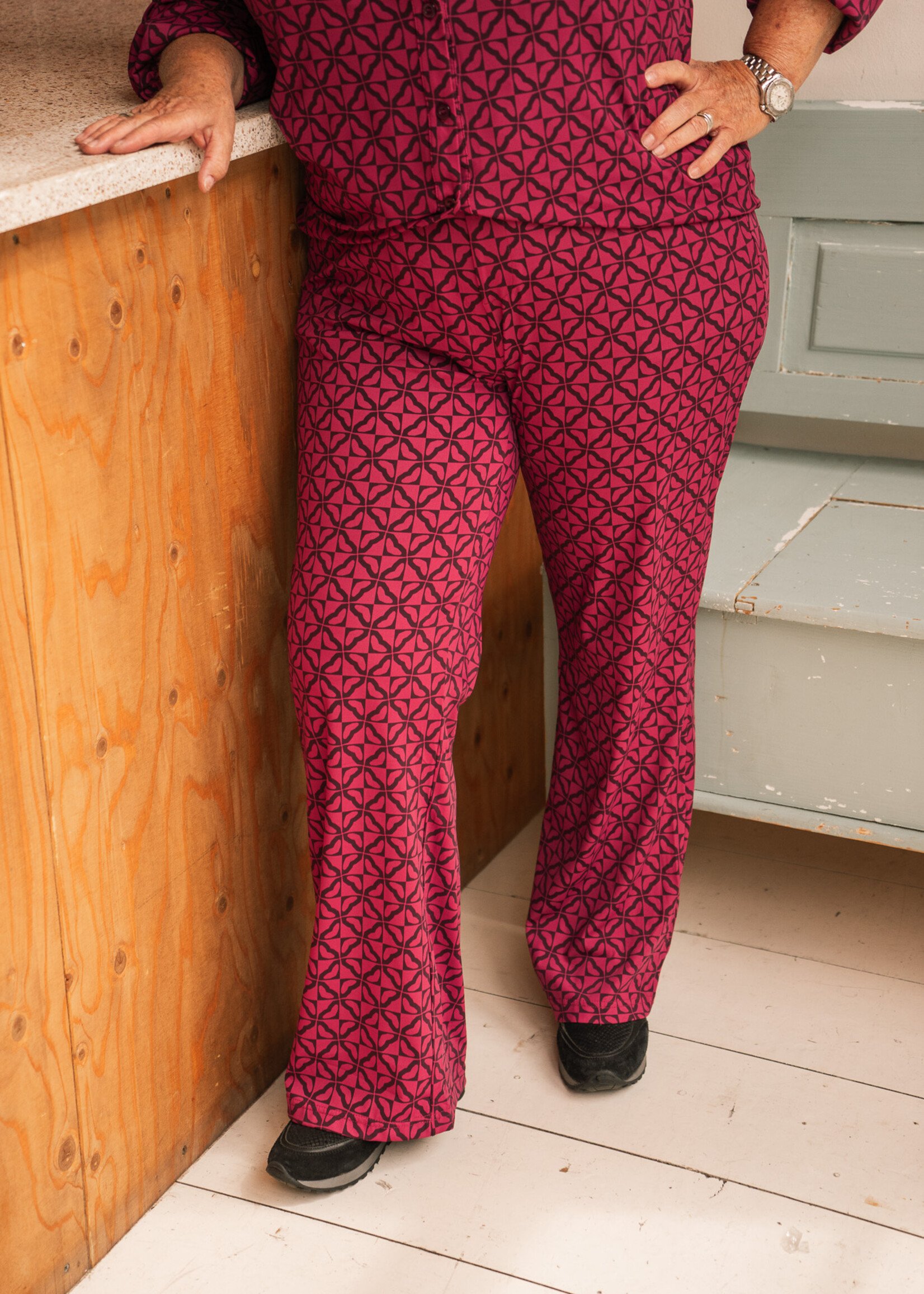 Exxcellent Trisha Pants Raspberry / Mauve Wine