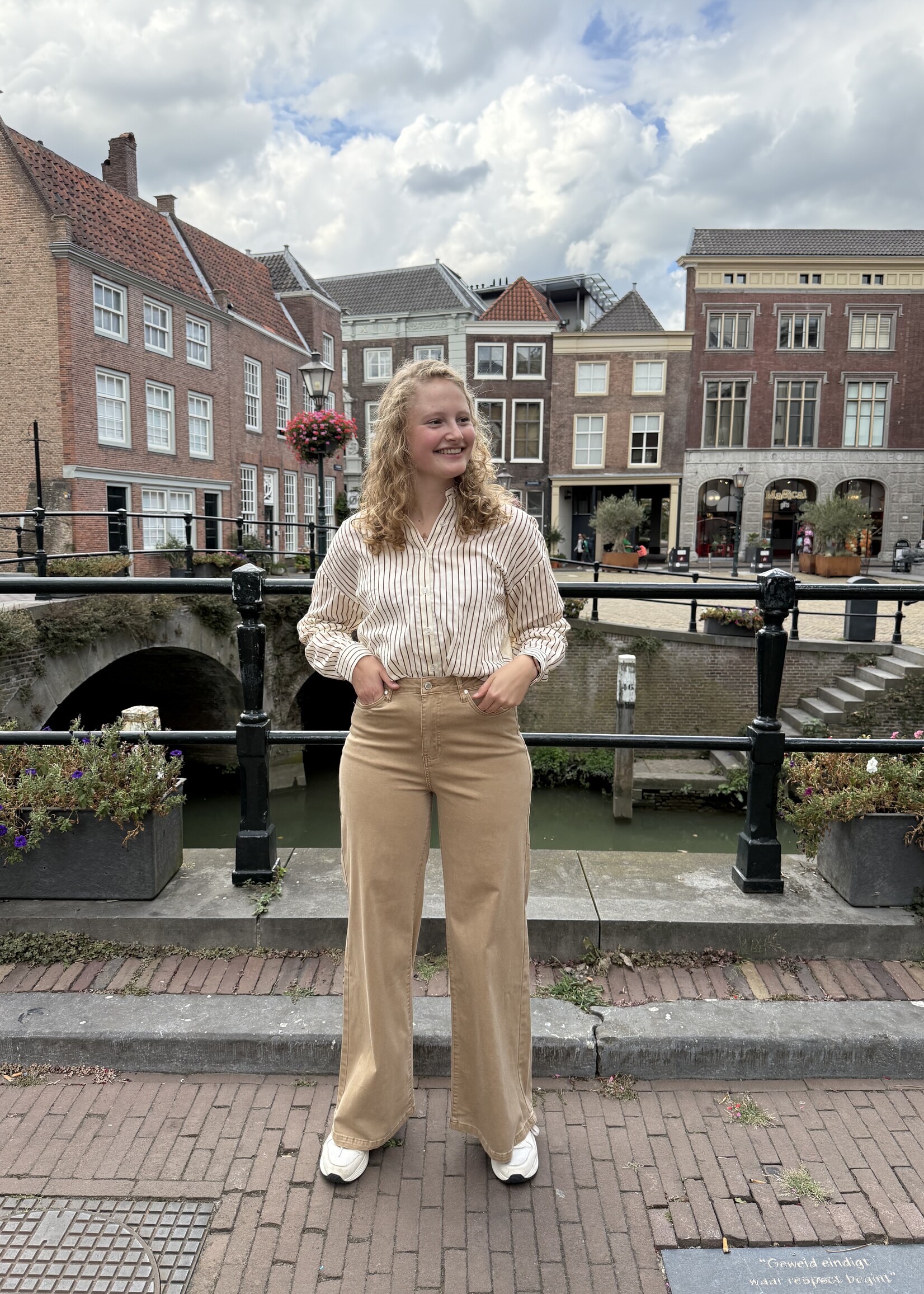 C&S The Label Lot Blouse Offwhite/Light Camel Maat XS