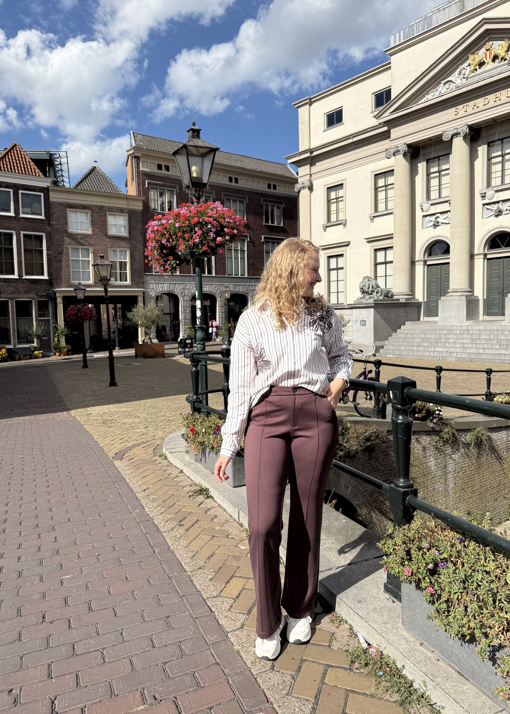 C&S The Label Petra Pants Dark Brown Maat M