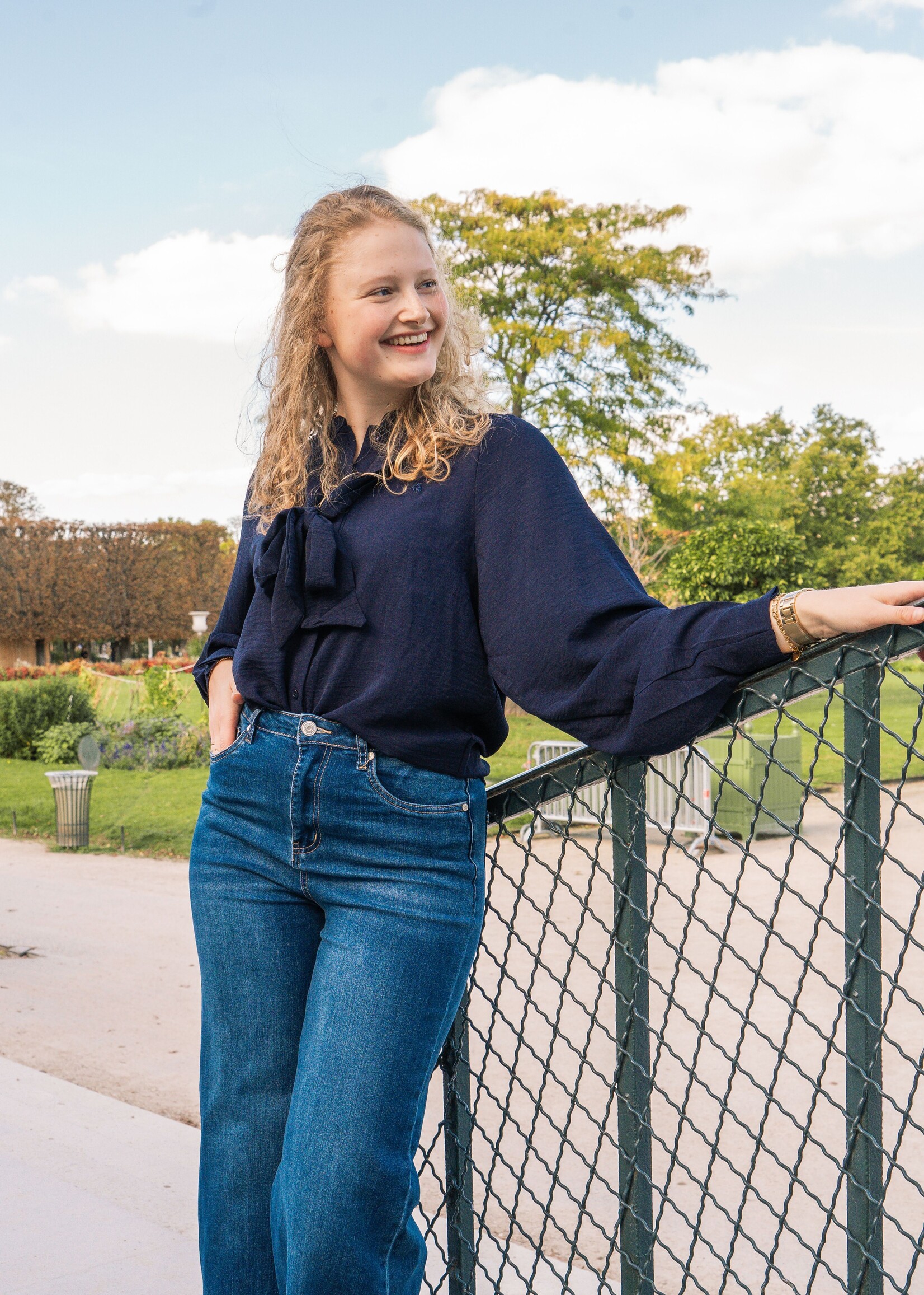 C&S The Label Lilith Blouse Midnight Blue Maat L