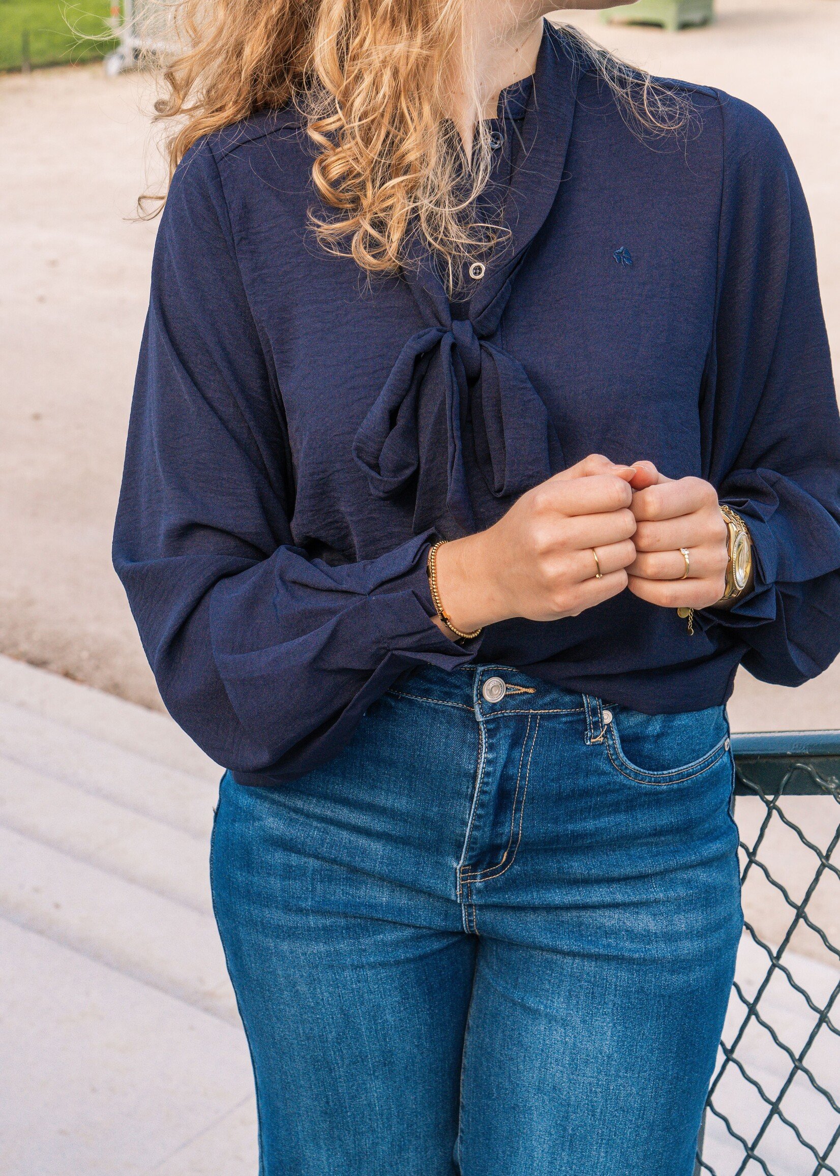 C&S The Label Lilith Blouse Midnight Blue Maat L