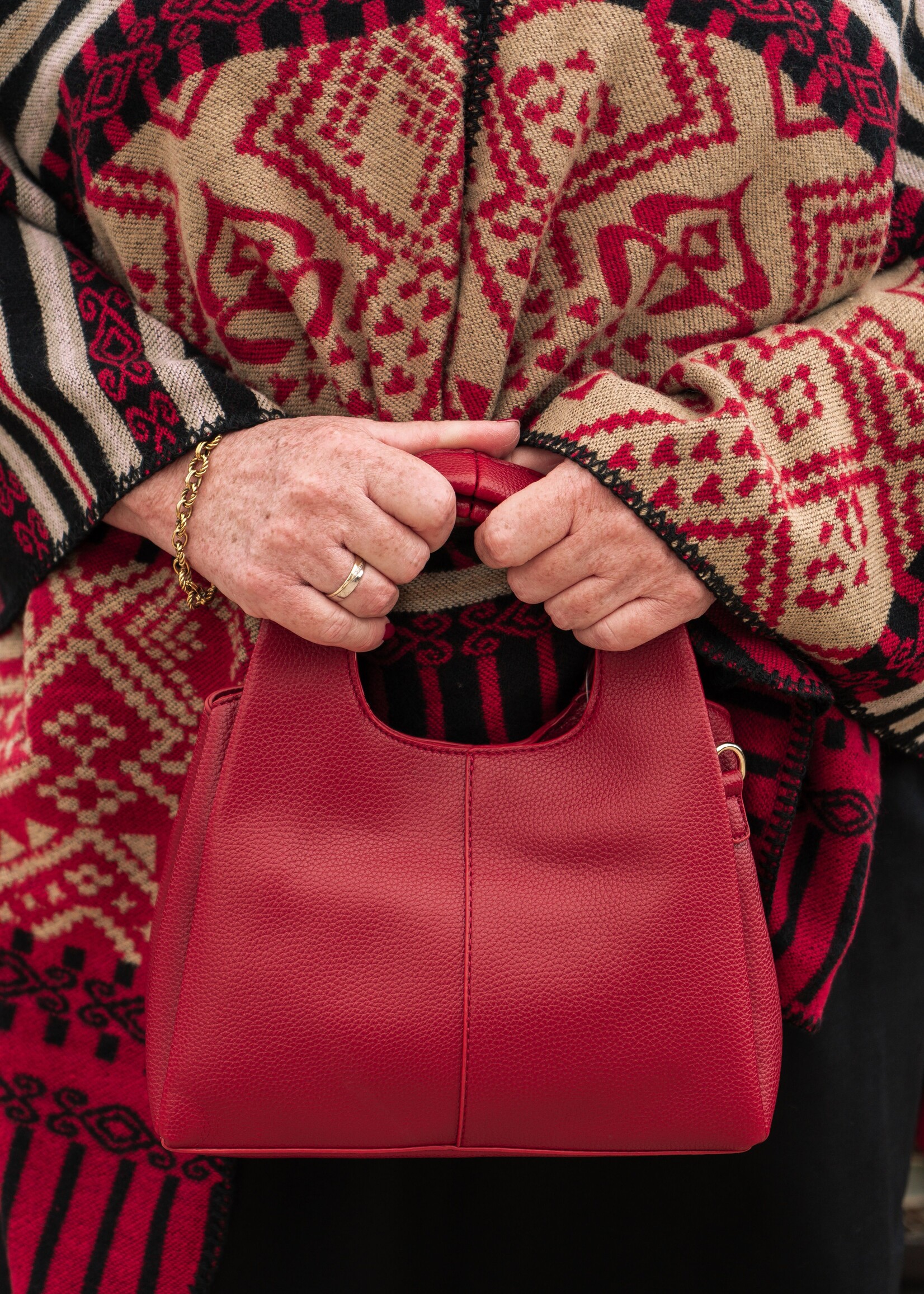 LA FIANCEE Poncho Waldo Rouge