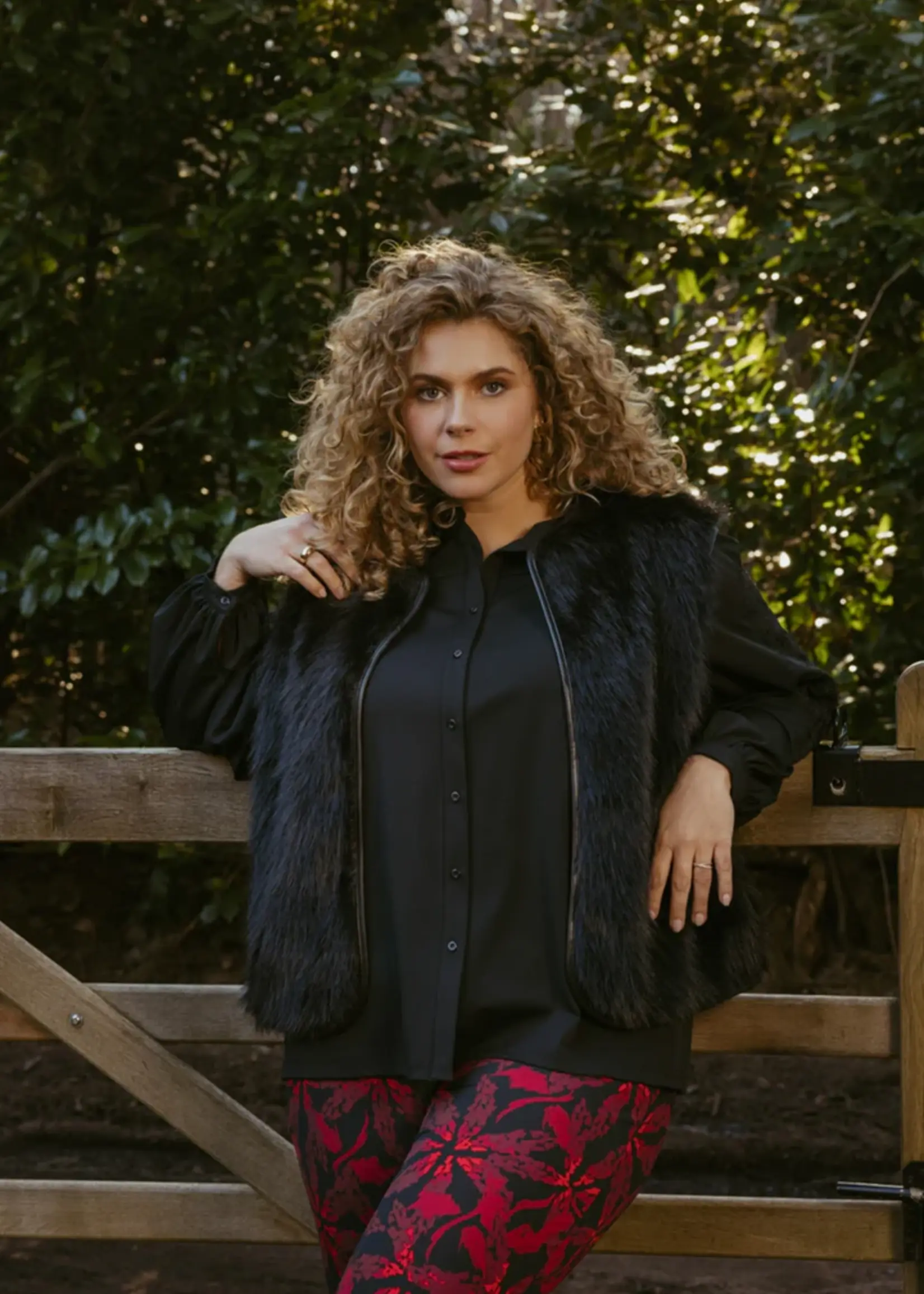 Exxcellent Bertine Pants Black/Amarone Cabernet