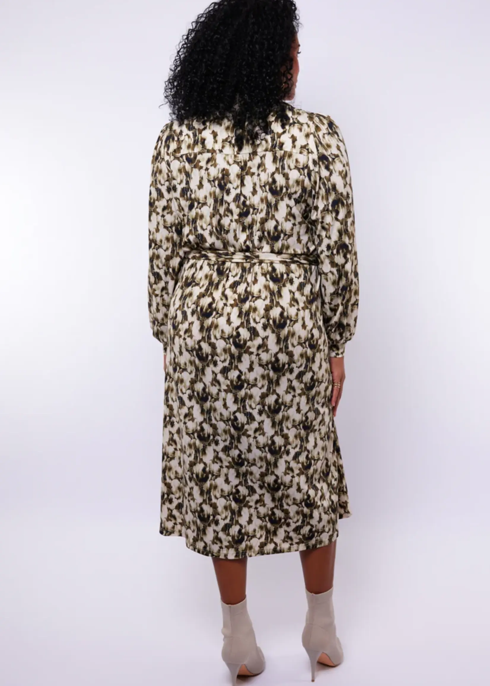Exxcellent Claire Dress Sand/Olive Green