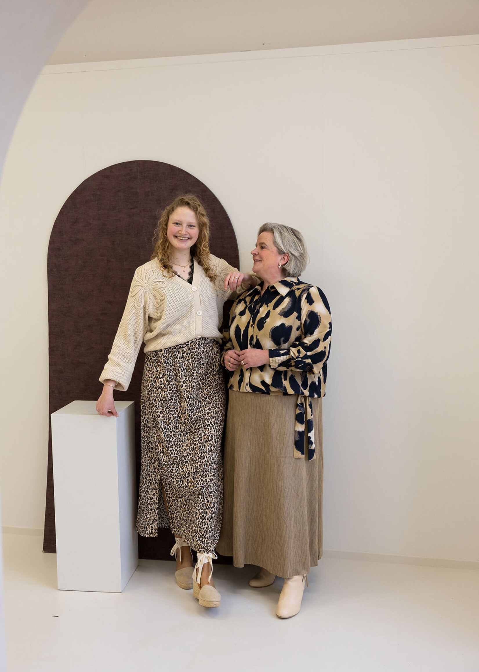 Exxcellent Selin Skirt Khaki