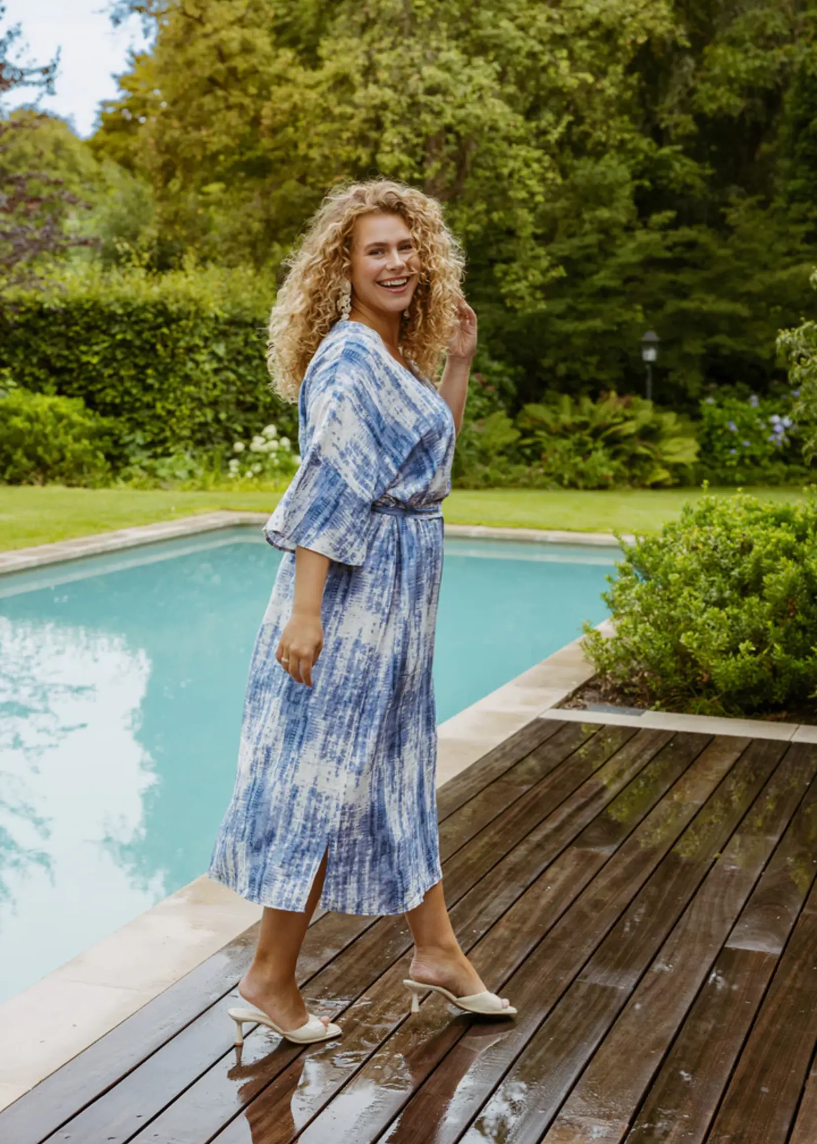 Exxcellent Seren Dress Offwhite / Dusty Blue