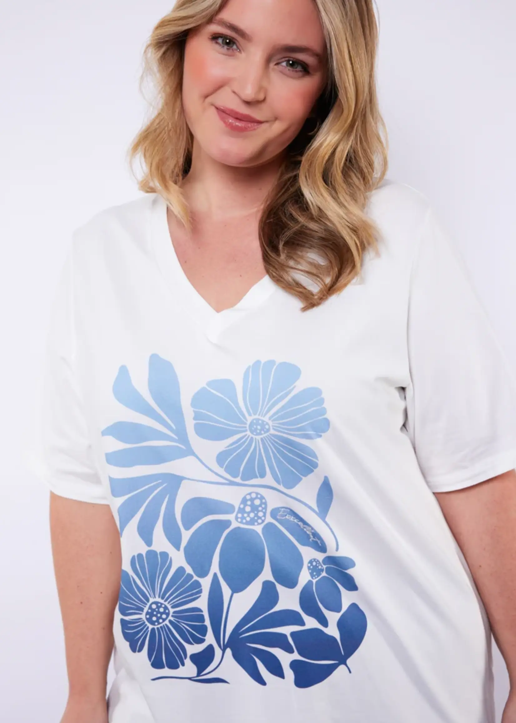 Exxcellent Lumi T-shirt Offwhite / Dusty Blue Maat 52