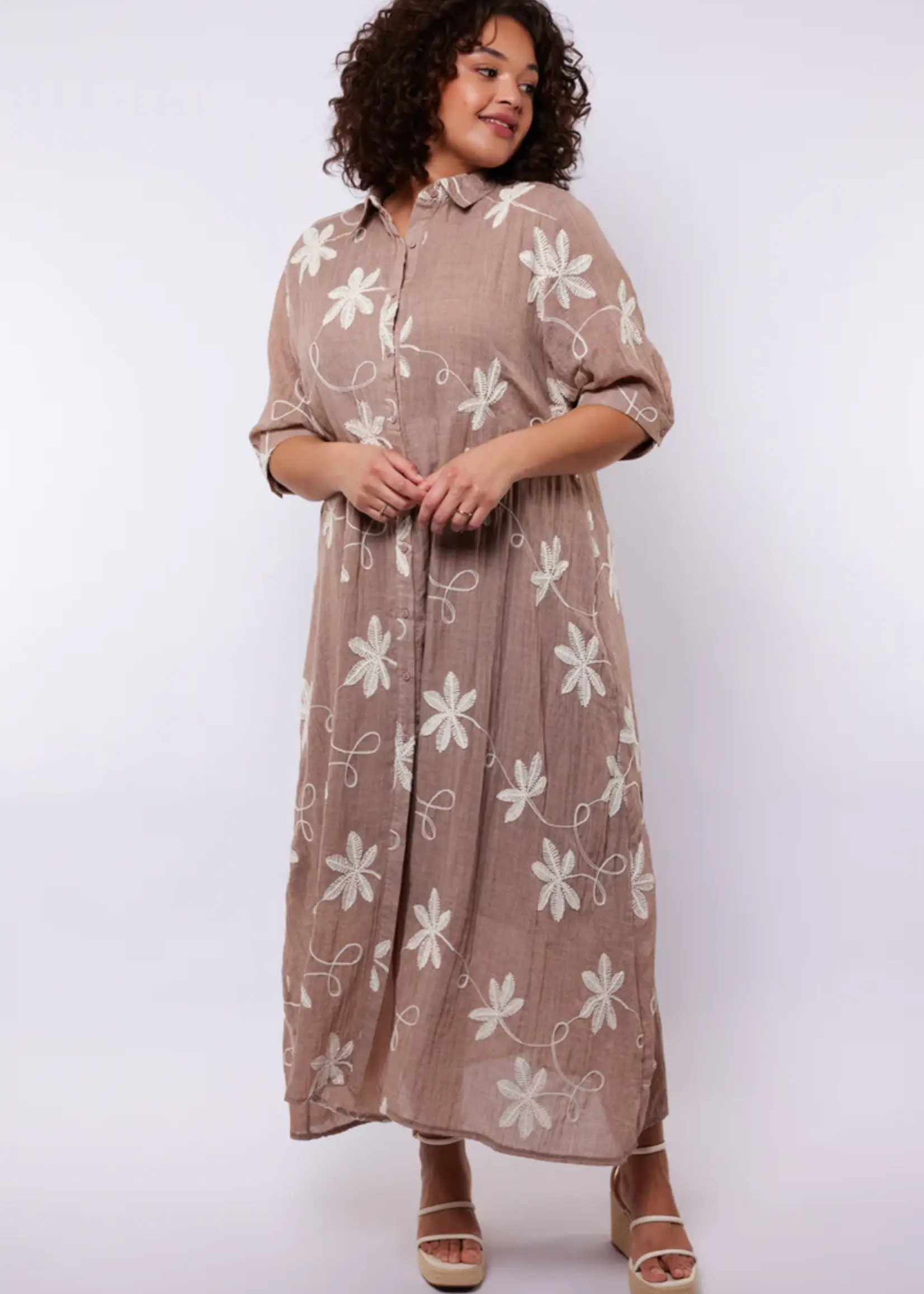 Exxcellent Lilith Dress Latte/Sand