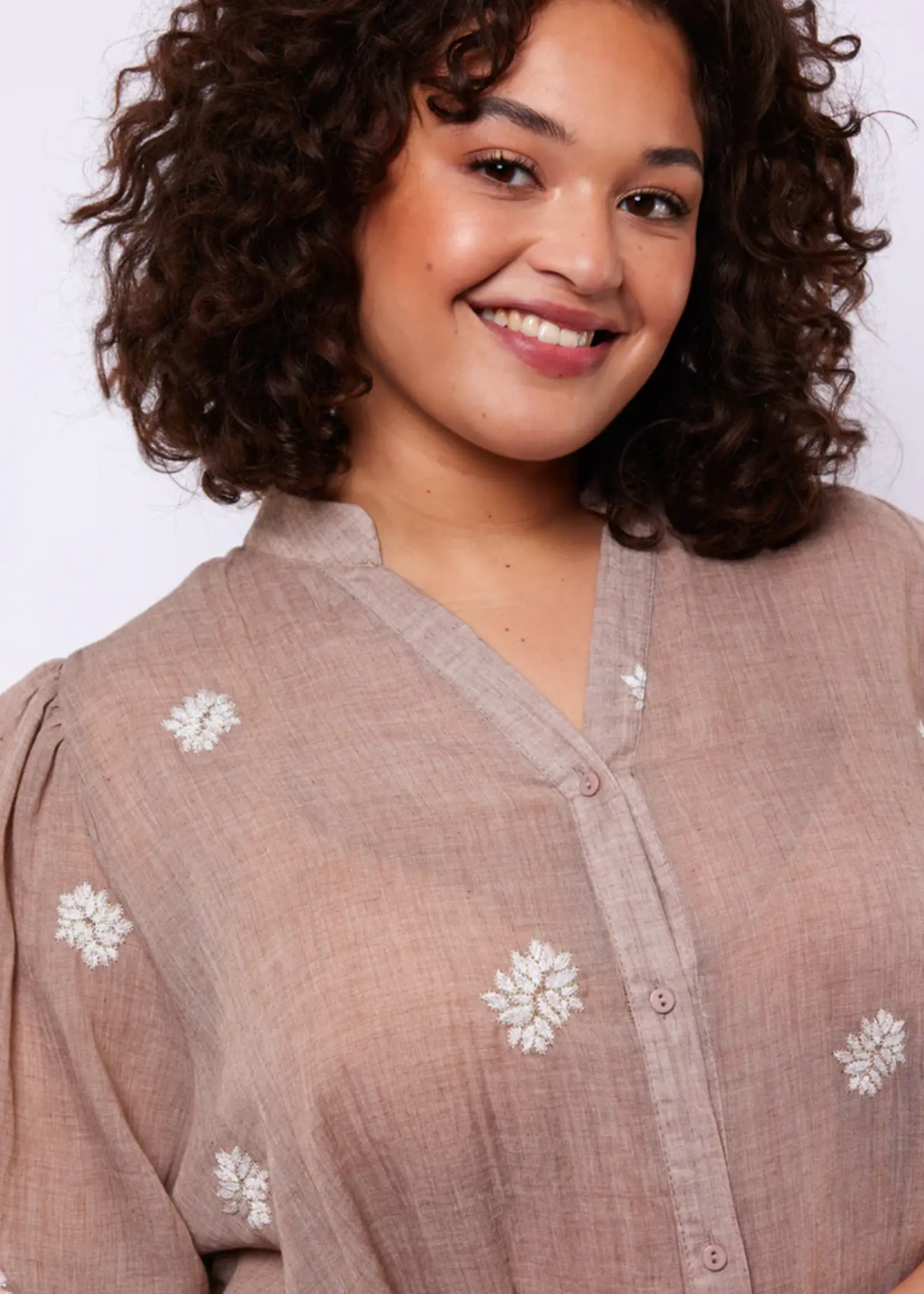 Exxcellent Khloe Knit Pullover Latte/Sand