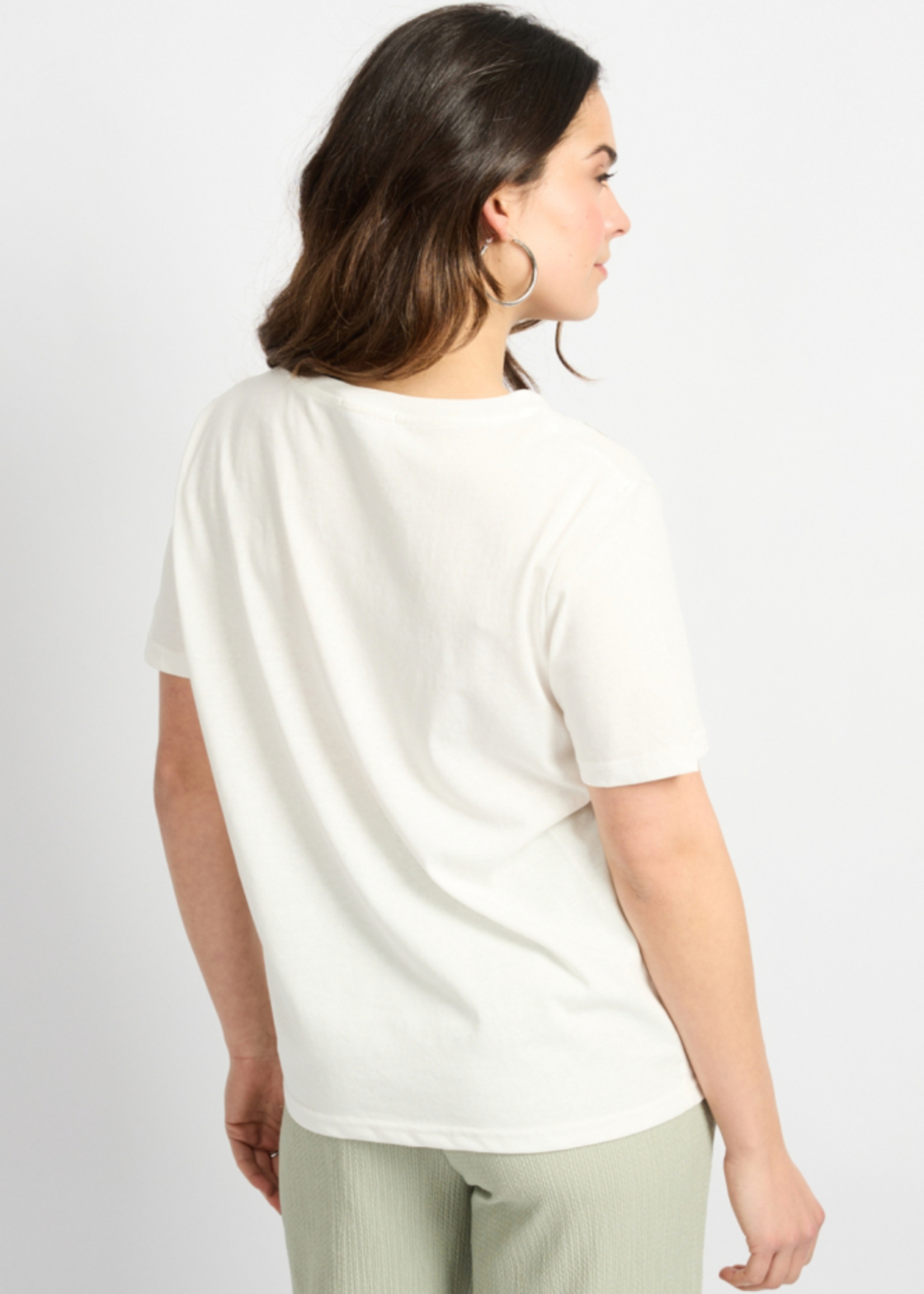 C&S The Label Tika T-shirt Offwhite/Willow Green Maat XS/S