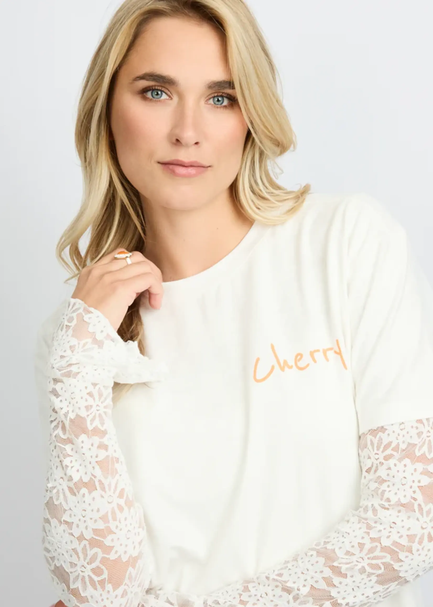 FLURESK Danay T-shirt Offwhite/Saffron Orange