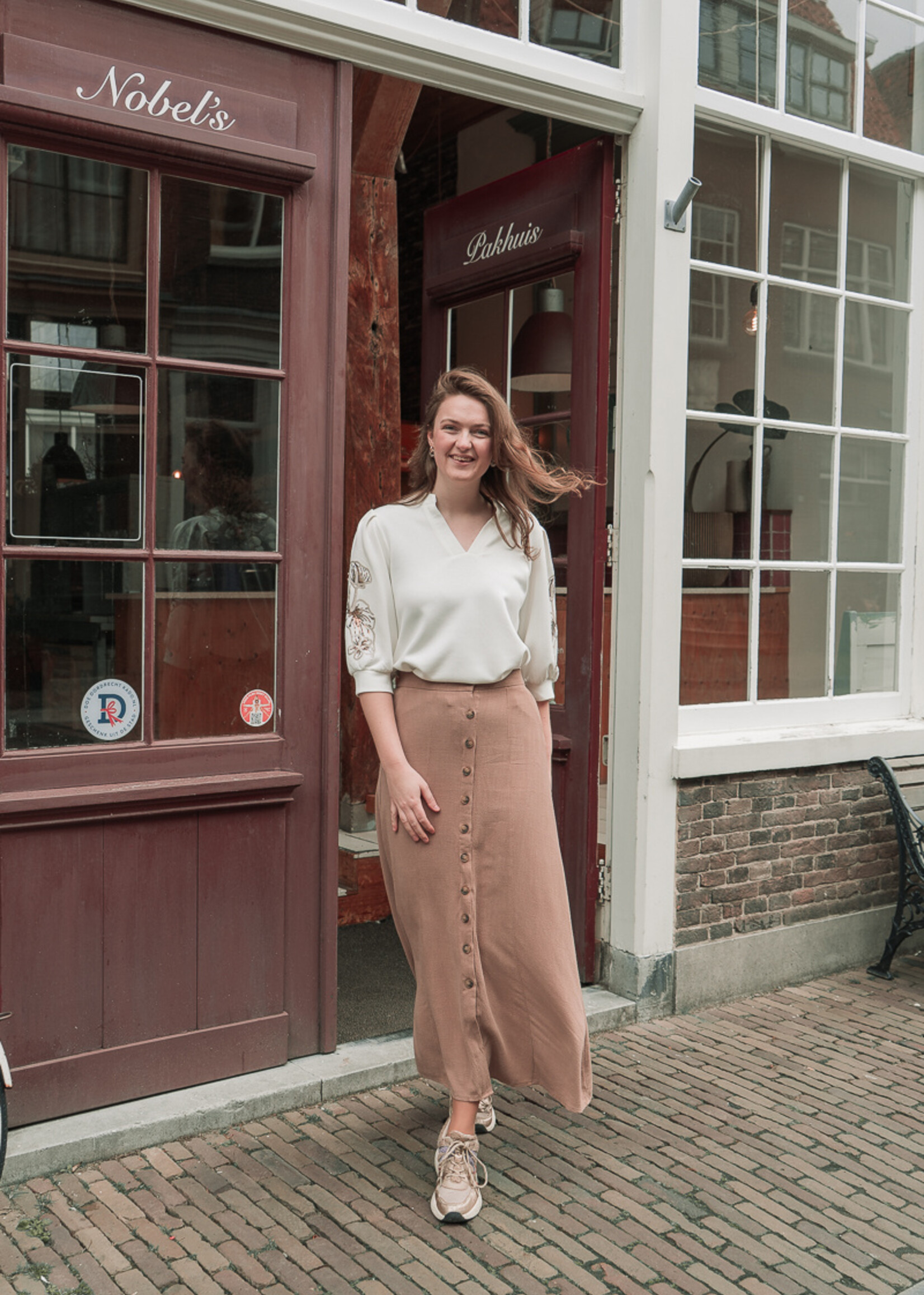 C&S The Label Sierra Skirt Latte