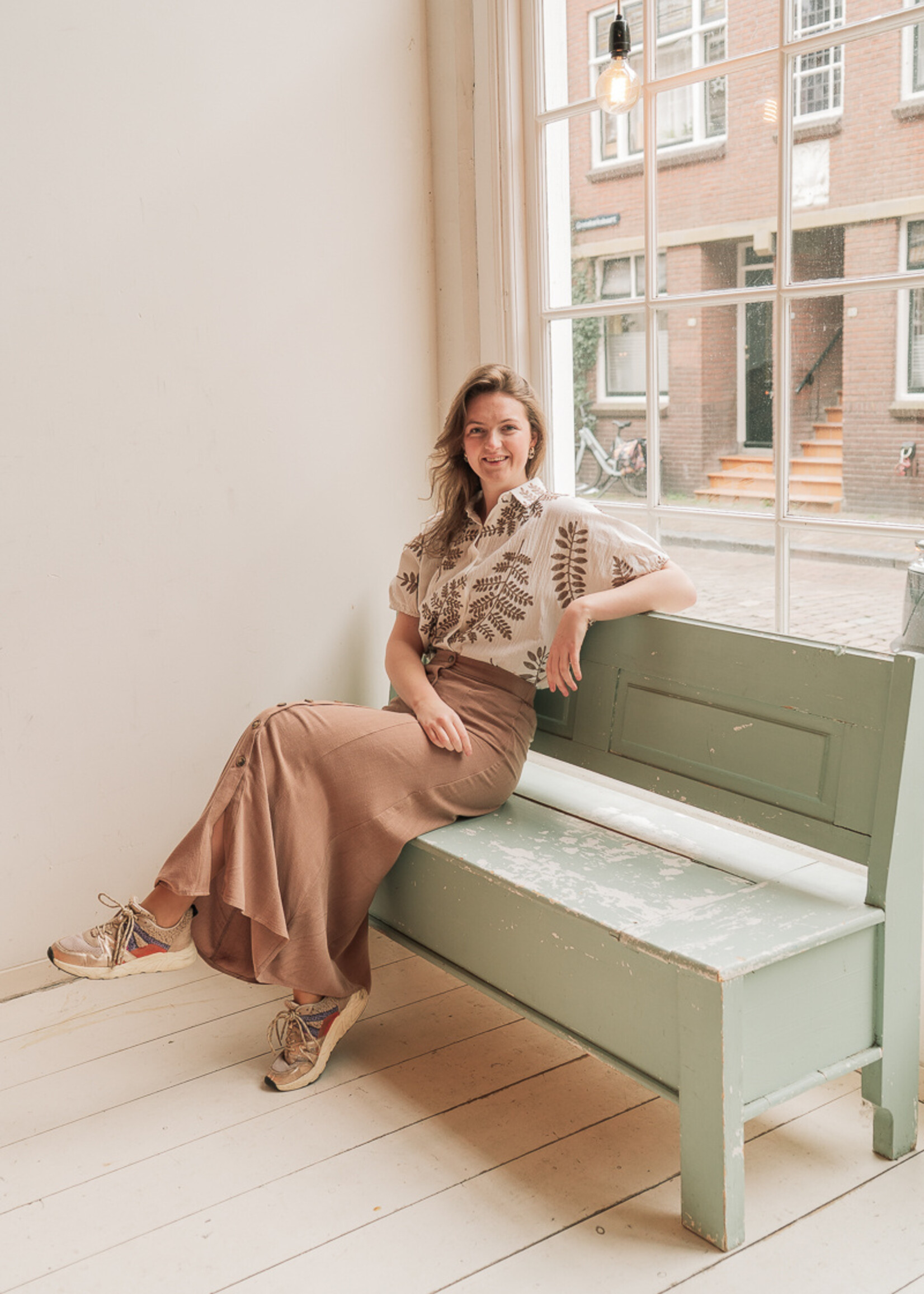 C&S The Label Sierra Skirt Latte