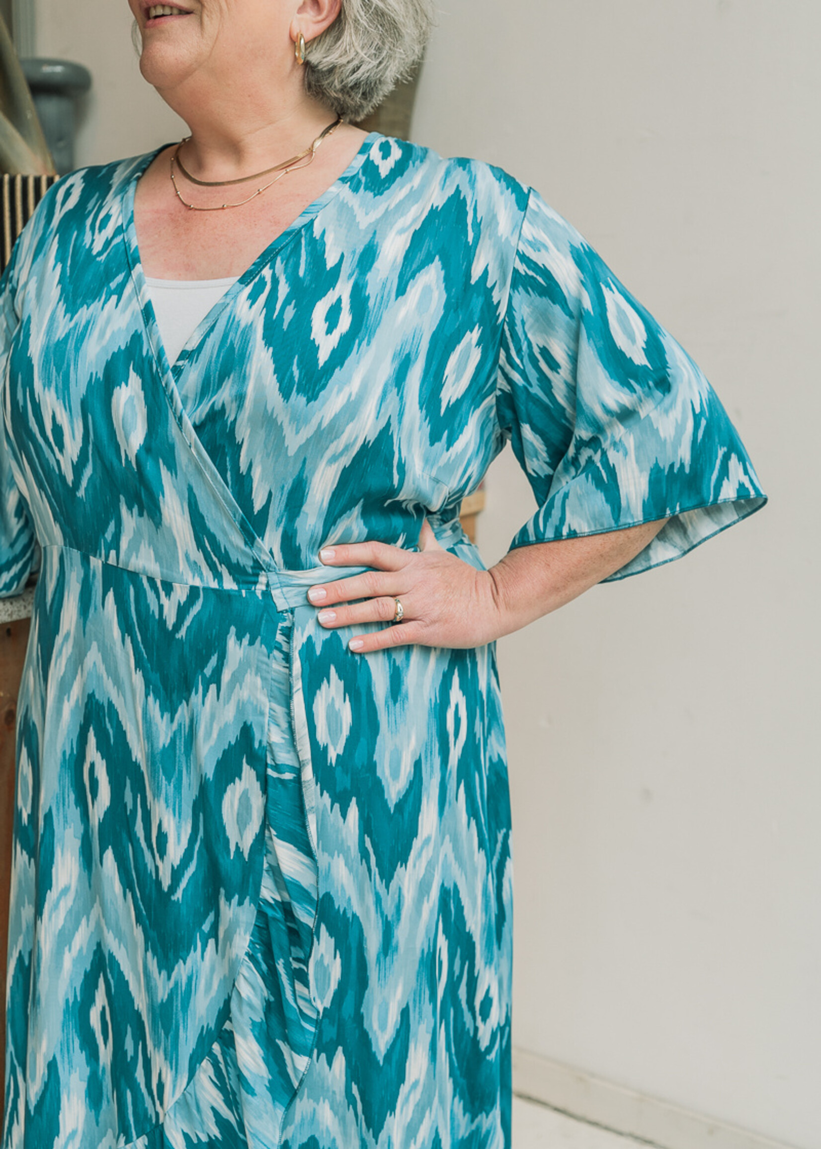 Ophilia Elize Ikat Emerald Green