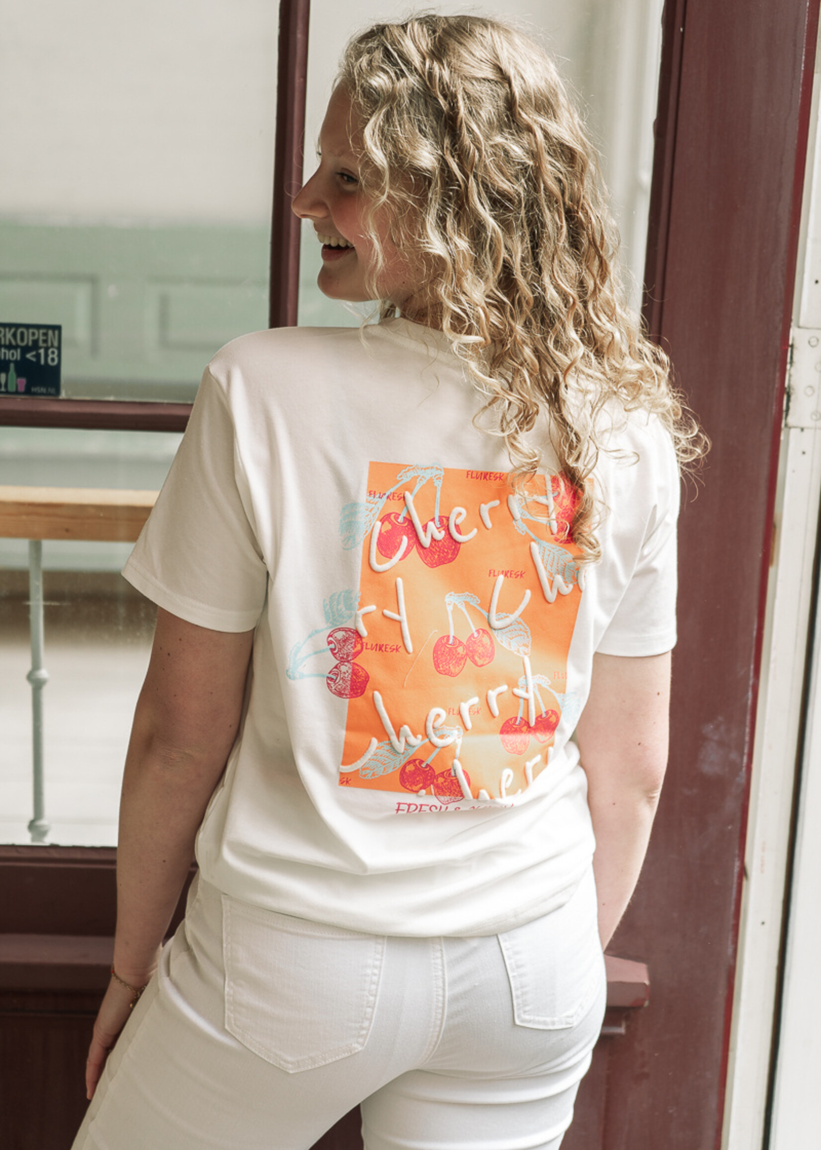 FLURESK Danay T-shirt Offwhite/Saffron Orange