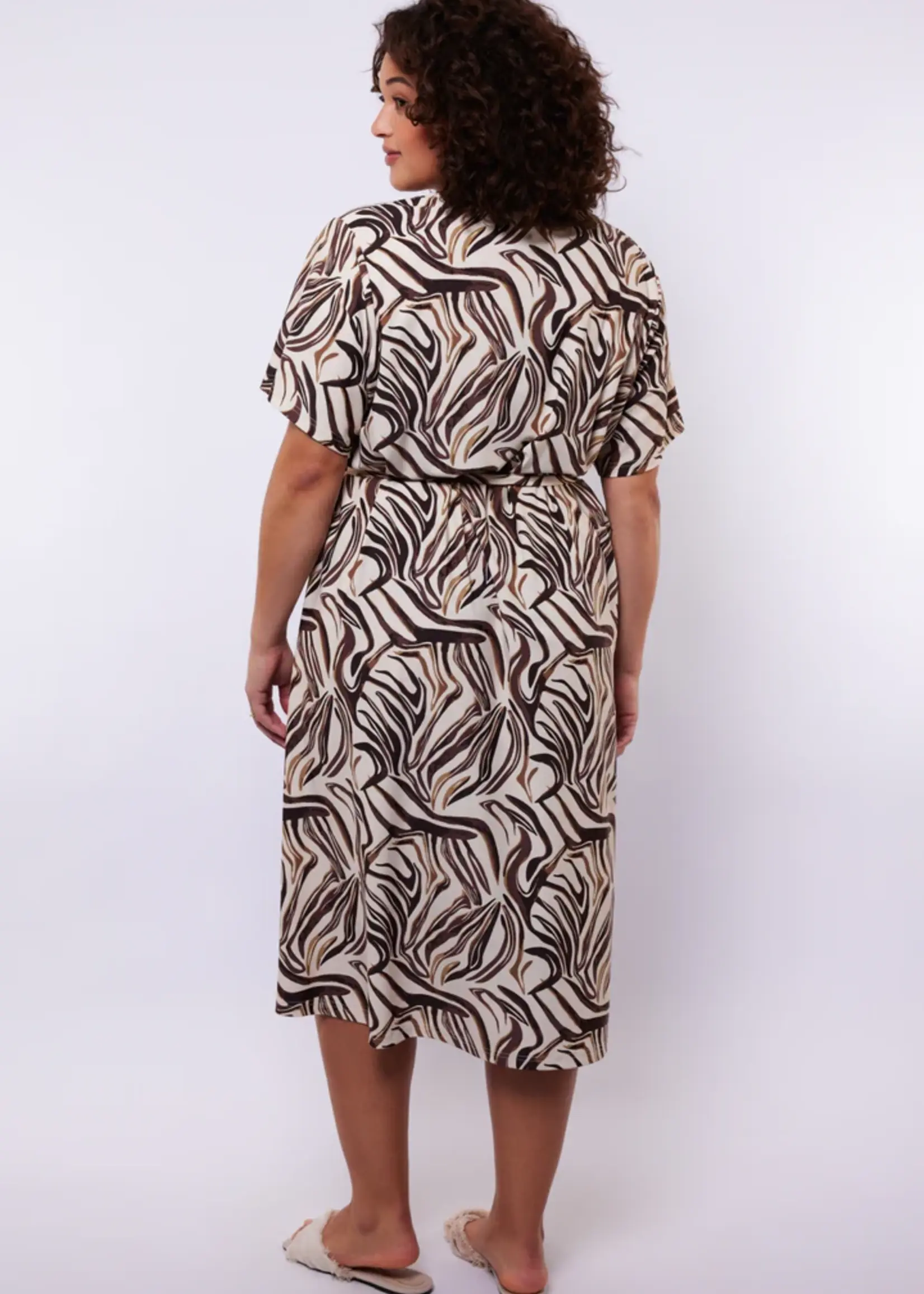 Exxcellent Alani Dress Sand/Dark Brown