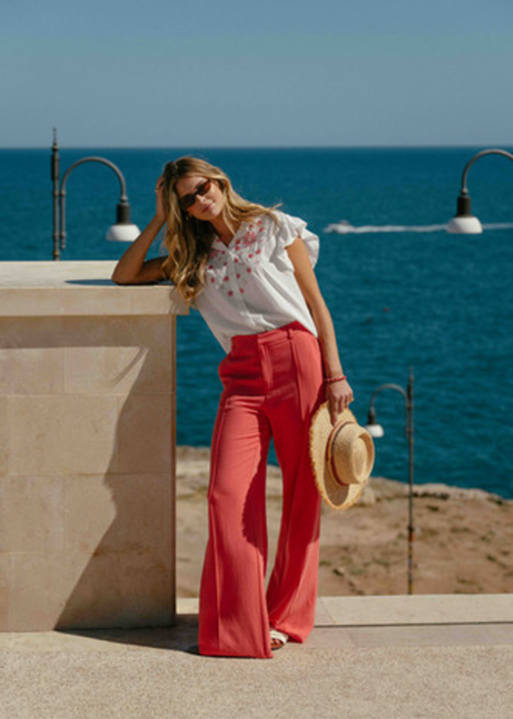 C&S The Label Lurina Blouse Offwhite